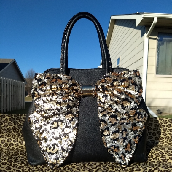 Betsey Johnson Handbags - WOW✨Betsey Johnson Leopard Sequin OH BOW! Satchel